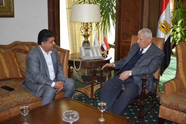 الشيخ العيسي يلتقي رئيس هيئة الإعلام المصري ويثمن دعم مصر للشرعية