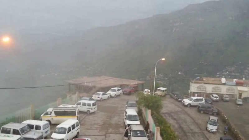 تحذيرات من أمطار رعدية متفاوتة الشدة تهدد اليمن وتعليق الدراسة في هذه المنطقة