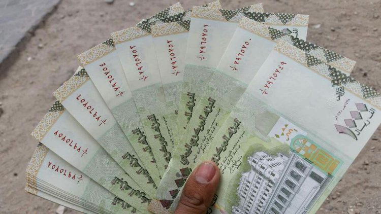 الريال اليمني مستقر بأسعار منخفضة للعملات الاجنبية اليوم الثلاثاء 9-4-2019 في عدن وصنعاء