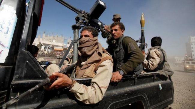 جبهة الحوثي في الساحل تتصدع.. 480 عنصرا انسحبوا من جبهة الساحل بعد اشتباكات بين قاداتهم