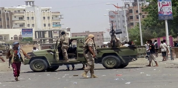 southern journalist: gangs and militias are the de facto rulers of Aden