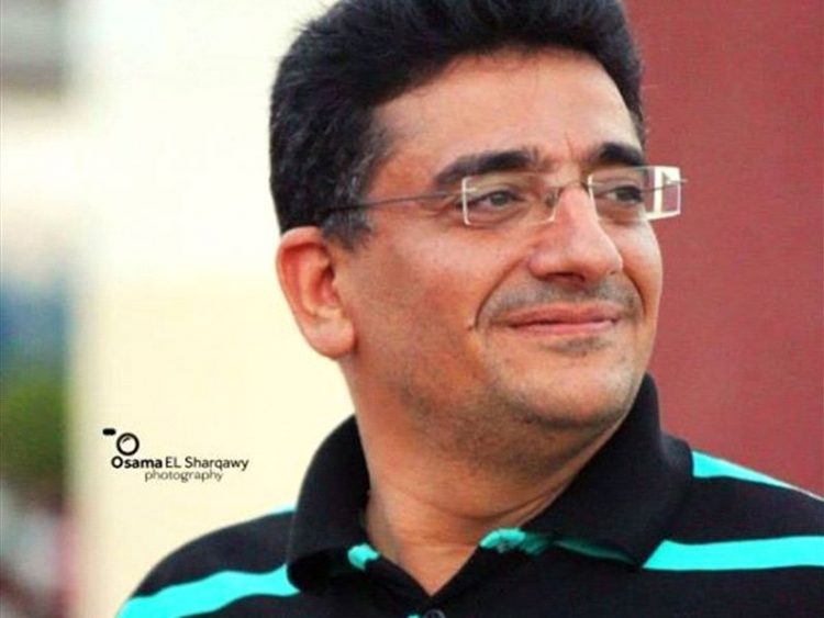 وفاة الاعلامي المصري والمعلق الرياضي محمد السباعي في حادث مروري