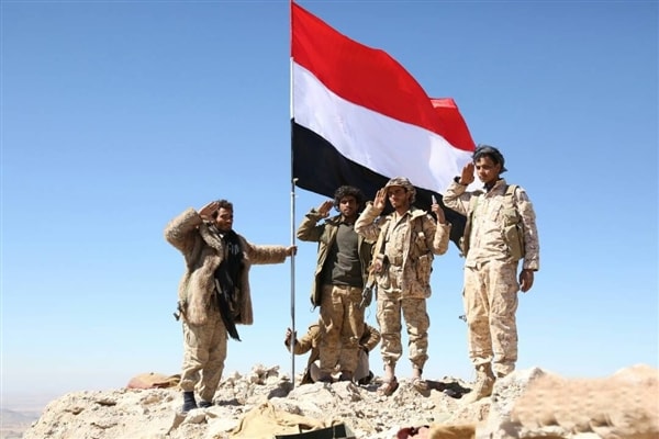 هذه المواقع ستكون هدف مشروع لقوات الجيش.. مصادر عسكرية تحذر بشدة من استهداف الجيش الوطني