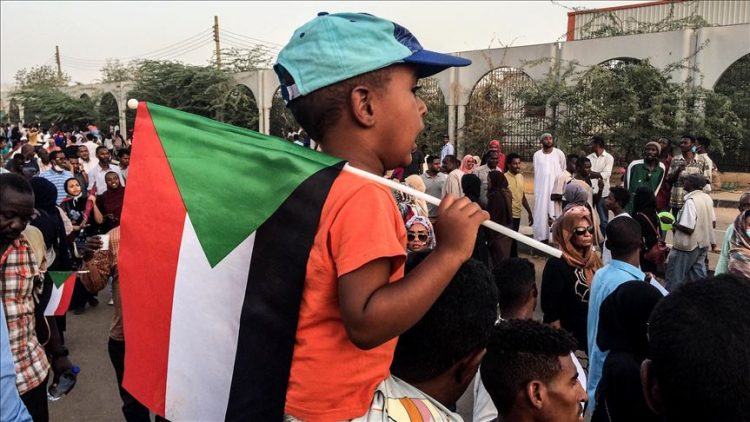 لماذا أمهل الاتحاد الافريقي المجلس العسكري في السودان 15 يوماً؟