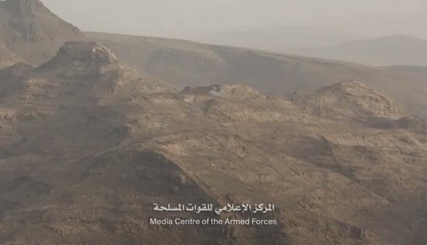 صنعاء.. الجيش الوطني يسيطر على آخر قمة في سلسلة جبال البياض بنهم