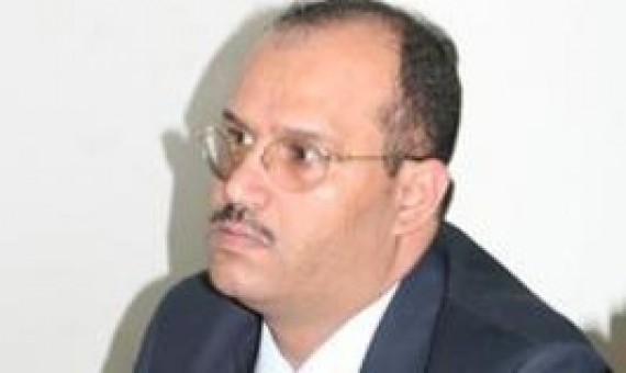 وزير في حكومة معين عبدالملك يعترف: “أصبحنا مجرد جسر عبور لتمرير ما يريده آخرون”