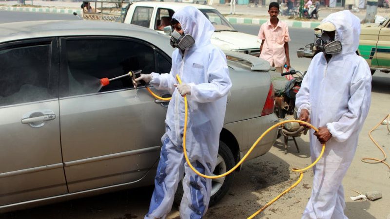 نقيب الأطباء يحذر من تحويل مرضى كورونا في اليمن فئران تجارب للحوثيين