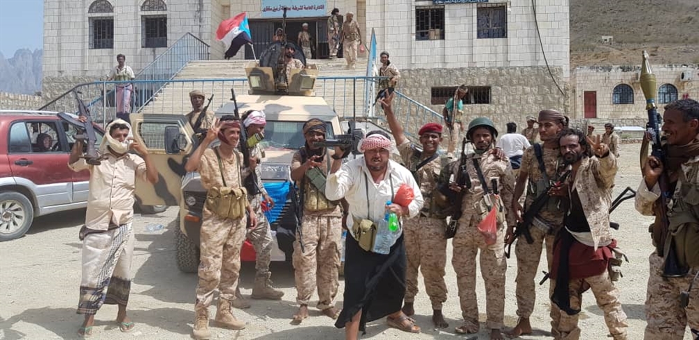 مطالبات بمسائلة الحكومة وانتقاد لصمت رئيس الجمهورية ومجلس النواب بعد فقدان سقطرى