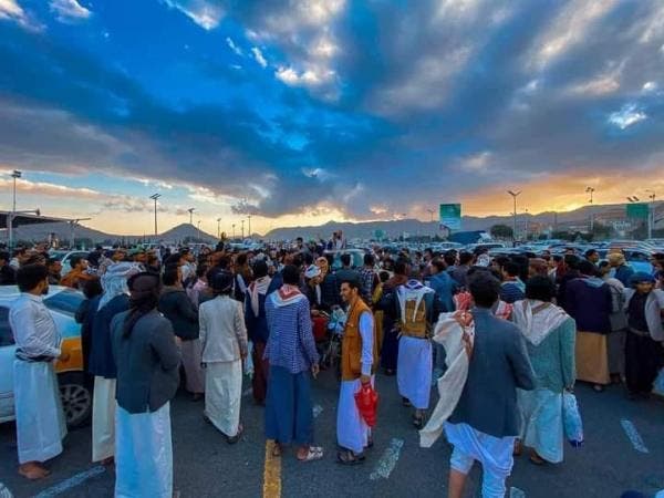 شاهد بالصور.. عرس في صنعاء يسبب حالة من الرعب والذعر للميليشيات الحوثي