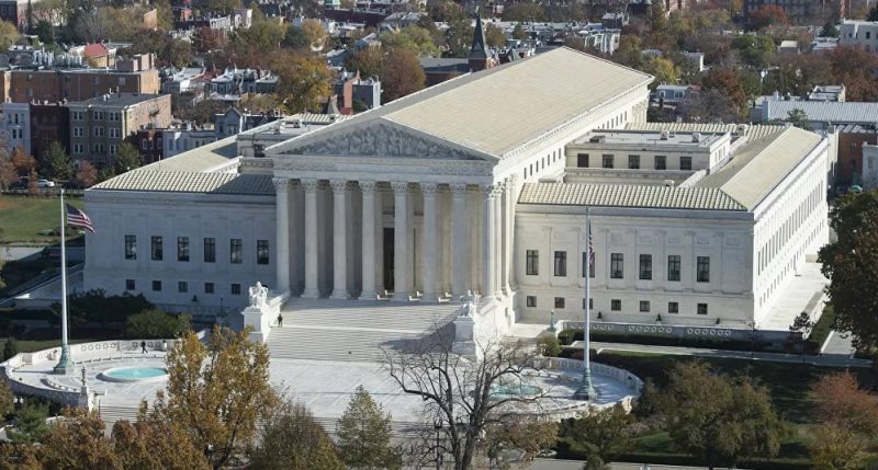 أمريكا.. المحكمة العليا ترفض دعوى قضائية لترمب لإبطال نتائج الانتخابات في 4 ولايات