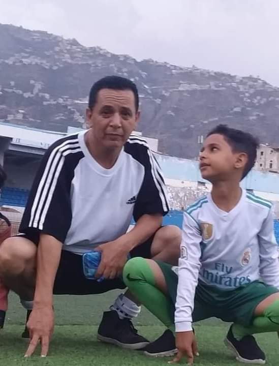 مليشيا الحوثي ترتكب مجزرة جديدة في تعز ومقتل لاعب كرة قدم ونجله