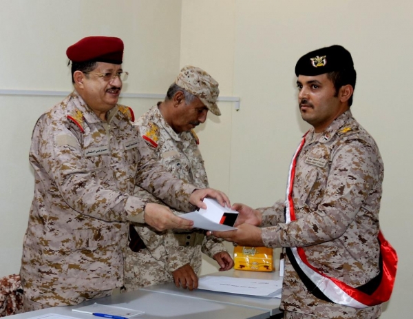 الوزير محمد المقدشي: القوات المسلحة ستبذل الغالي والنفيس حتى تحرير كامل تراب اليمن