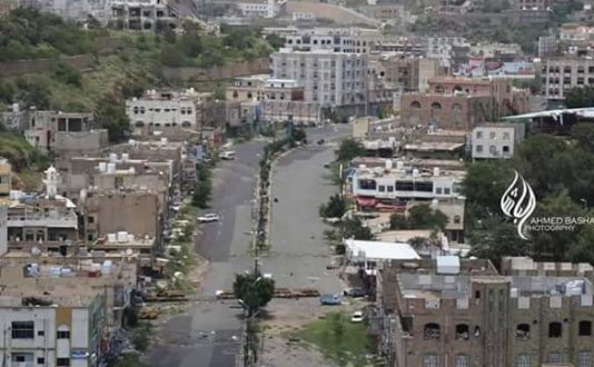 بدلاً من طريق الحوبان.. تعرف على منفذ تعز الجديد الذي اقترحه الحوثيون ولماذا اختاروا هذا الطريق؟!