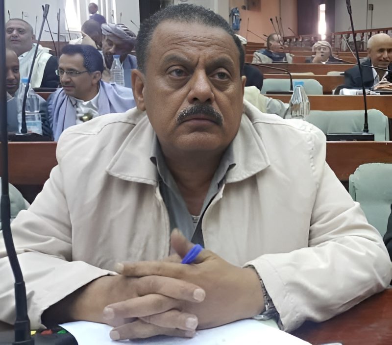 البرلماني احمد سيف حاشد يحذر من وضع كارثي في صنعاء بالتزامن مع احداث غزة